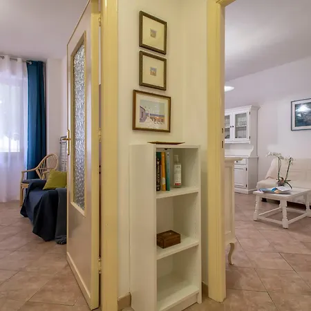 Casa Comoda A Due Passi Dal Lungomare 아파트
