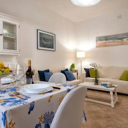 Casa Comoda A Due Passi Dal Lungomare アパート アルゲーロ